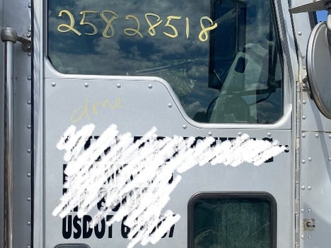 2012-kenworth-t800-door #749010