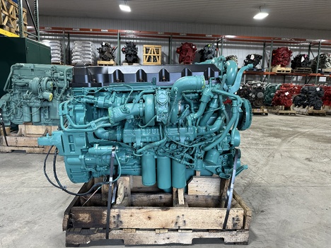 2016 VOLVO D11 Engine Assembly #
