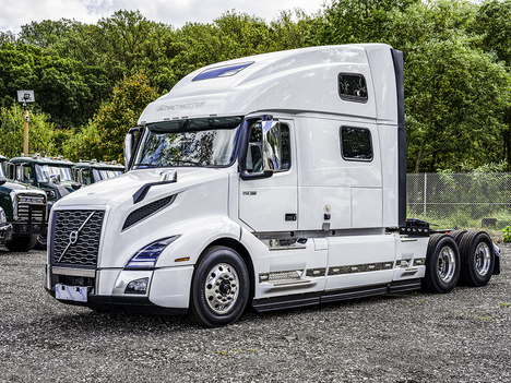 NEW 2025 VOLVO VNL64T860 SLEEPER TRUCK #$vid