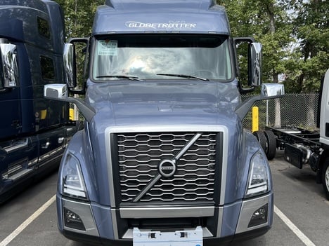 NEW 2025 VOLVO VNL64T860 SLEEPER TRUCK #$vid