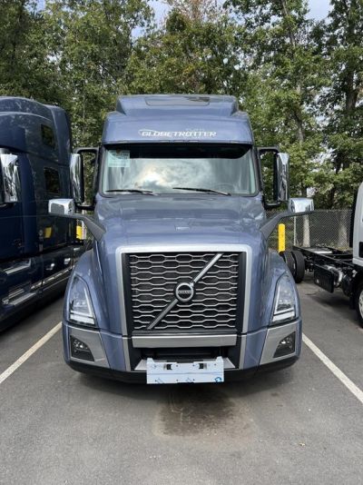 NEW 2025 VOLVO VNL64T860 SLEEPER TRUCK #$vid