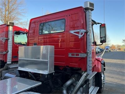 NEW 2025 VOLVO VHD64F300 DUMP TRUCK #$vid