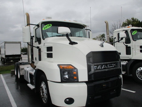 USED 2019 MACK AN64T TANDEM AXLE DAYCAB TRUCK #$vid