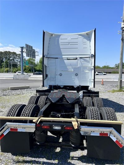 NEW 2025 VOLVO VNL64T860 SLEEPER TRUCK #$vid