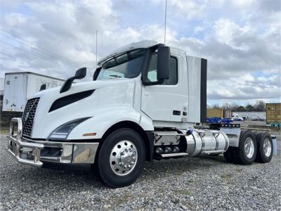 NEW 2025 VOLVO VNL64T300 DAYCAB TRUCK #$vid