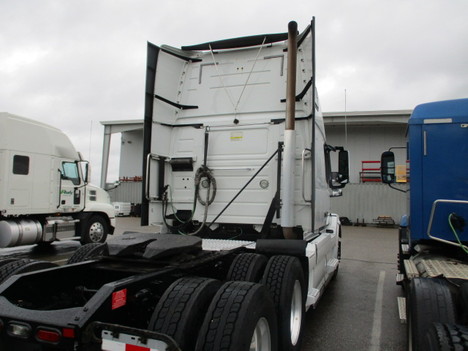 USED 2016 VOLVO VNL64T670 TANDEM AXLE SLEEPER TRUCK #$vid