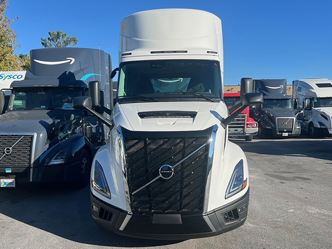 NEW 2025 VOLVO VNL64T300 TANDEM AXLE DAYCAB TRUCK #$vid