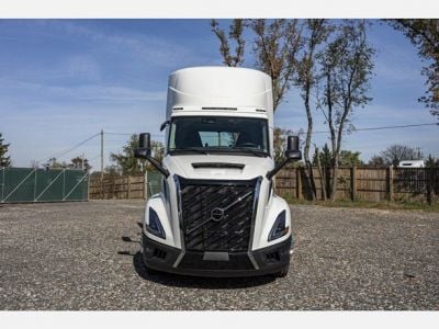 NEW 2025 VOLVO VNL64T300 DAYCAB TRUCK #$vid