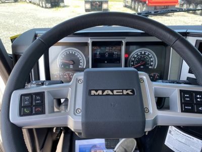 NEW 2026 MACK GRANITE 64FR CAB CHASSIS TRUCK #$vid