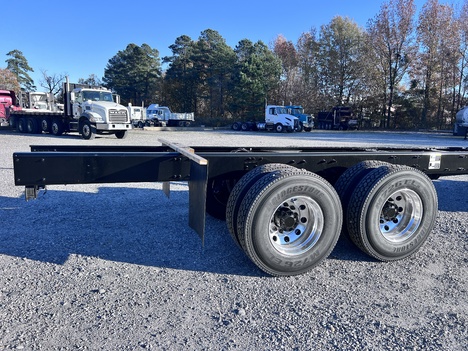 NEW 2025 MACK GR64B CAB CHASSIS TRUCK #$vid