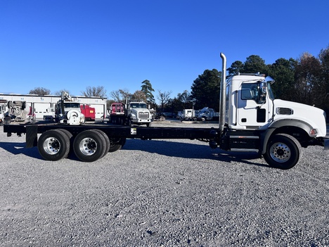 NEW 2025 MACK GR64B CAB CHASSIS TRUCK #$vid