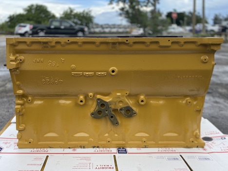 cat-3306-engine-block #1424699