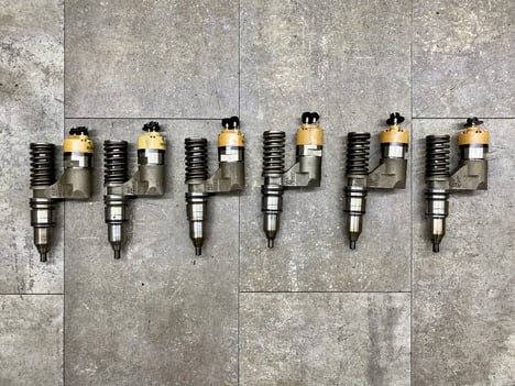 cat-c12-fuel-injector #1424677