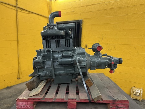  DEUTZ 3 CYLINDER Engine Assembly #