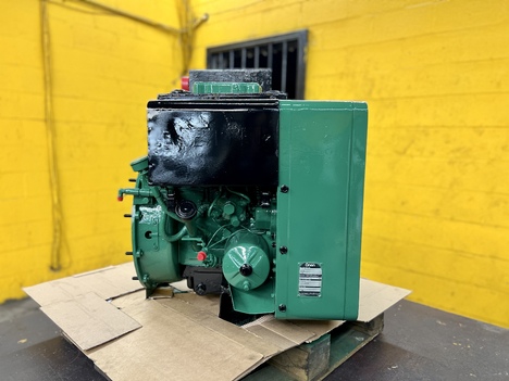  CUMMINS ONAN Engine Assembly #