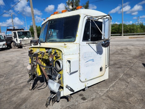 1991 PETERBILT 378 Cab #