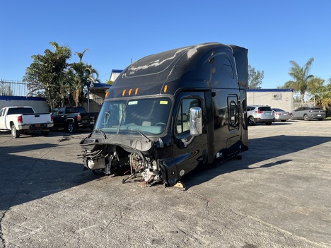 2007-freightliner-cascadia-125-cab #1424367