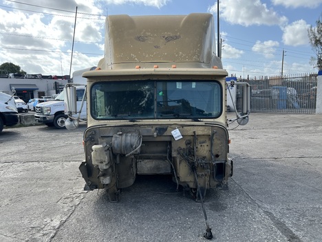 1997 INTERNATIONAL 9200 SBA Cab #