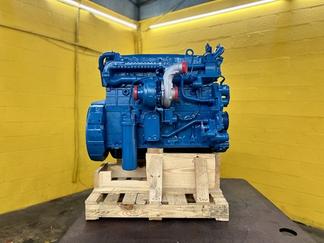 2006-international-dt466e-engine-assembly #1470954