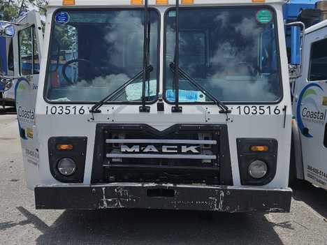 2016-mack-leu613-cab #1475150