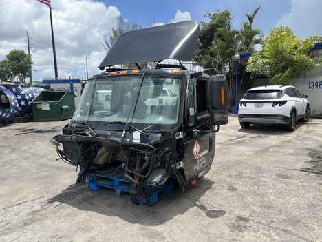 2005-international-8600-cab #1475146