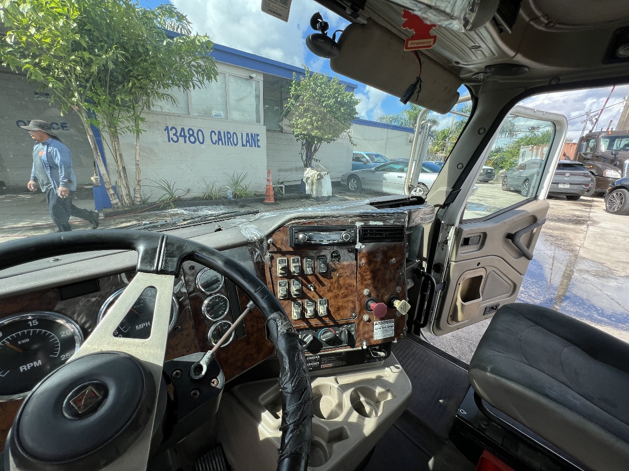 https://imanpro.net/pub/co/catrk/photo/4075/18.jpg?t=20260226204426?