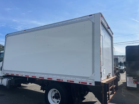  SUPREME 18 FT Van Body #