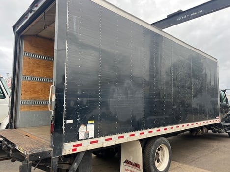 2018 MORGAN 23 FT Van Body #