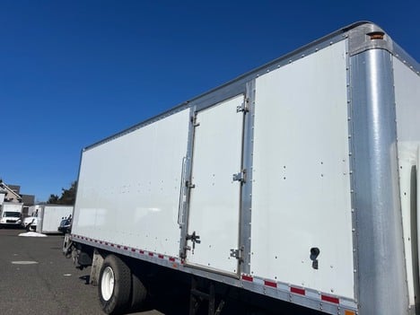 2015 MORGAN 26 FT Van Body #