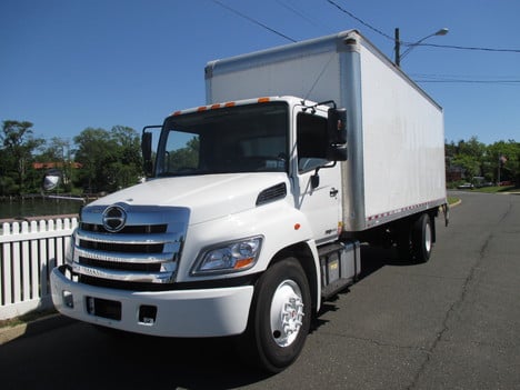 2017-hino-338-box-van-truck #1489538