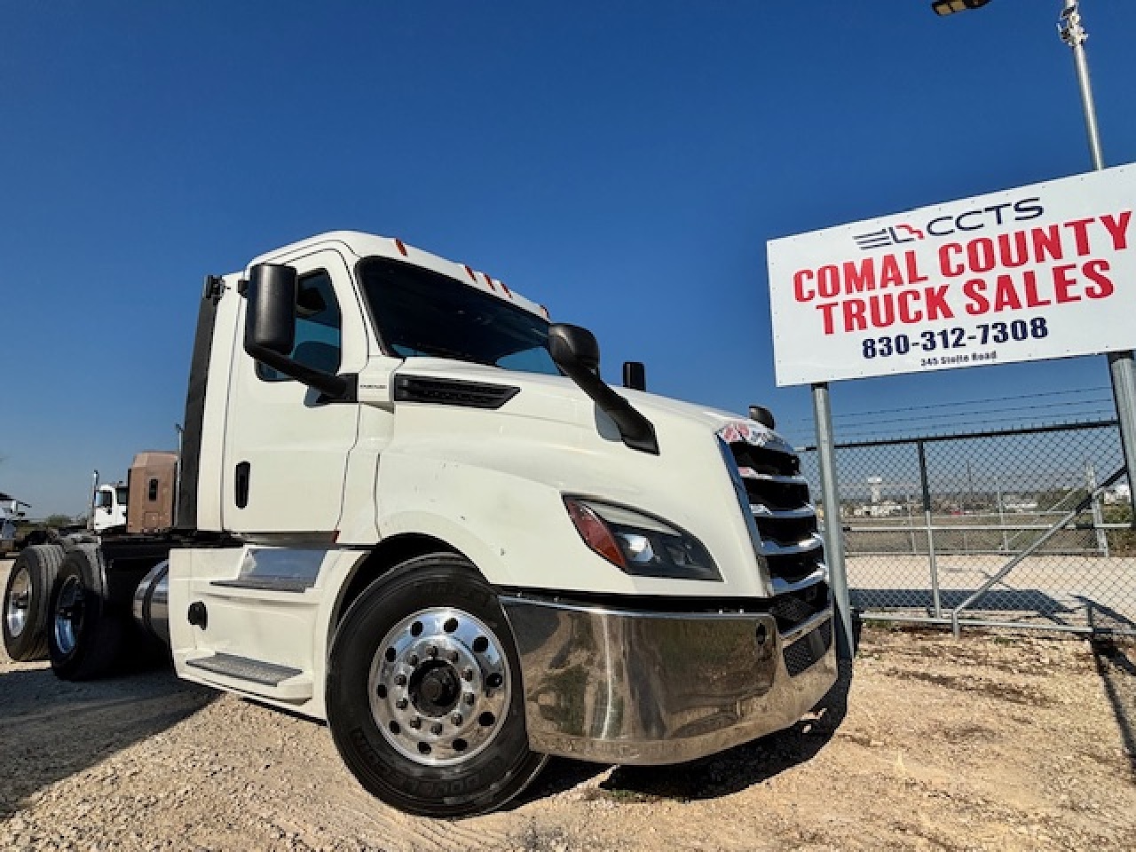 2019 FREIGHTLINER CASCADIA 126 Daycab #2030