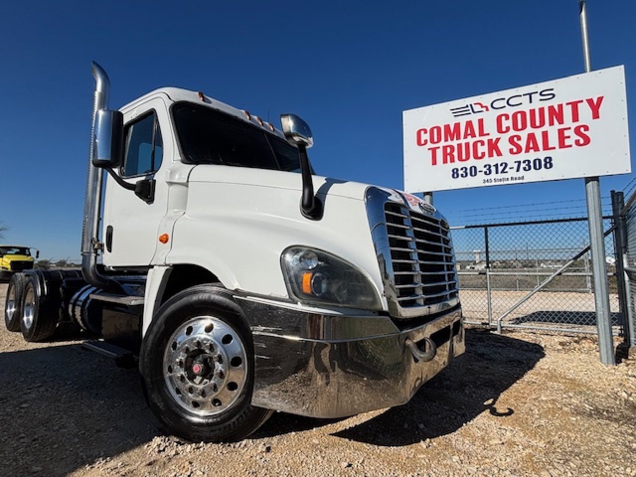 2017 FREIGHTLINER CASCADIA Daycab #2375 2017 FREIGHTLINER CASCADIA Daycab #2375