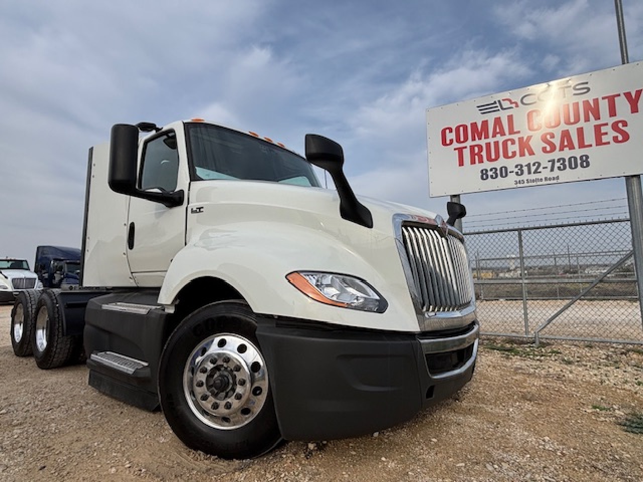 2021 INTERNATIONAL LT Daycab #2902