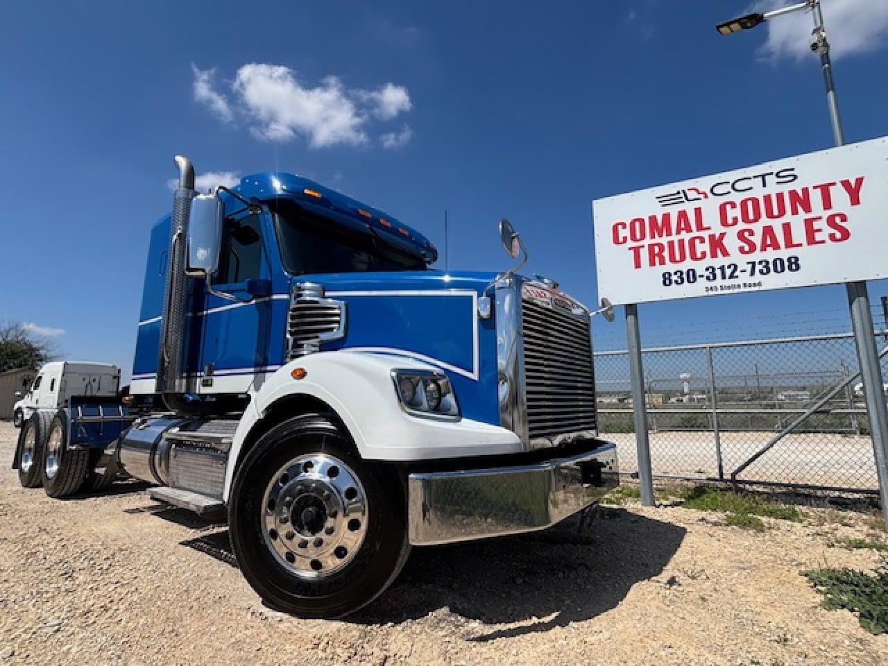 2015 FREIGHTLINER SD122 CORONADO Sleeper #3050 2015 FREIGHTLINER SD122 CORONADO Sleeper #3050