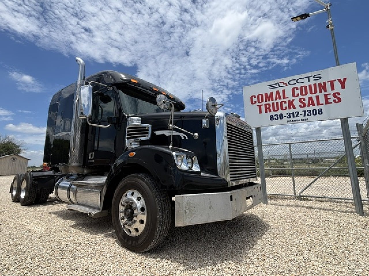 2012 FREIGHTLINER CORONADO SD122 Sleeper #3631 2012 FREIGHTLINER CORONADO SD122 Sleeper #3631