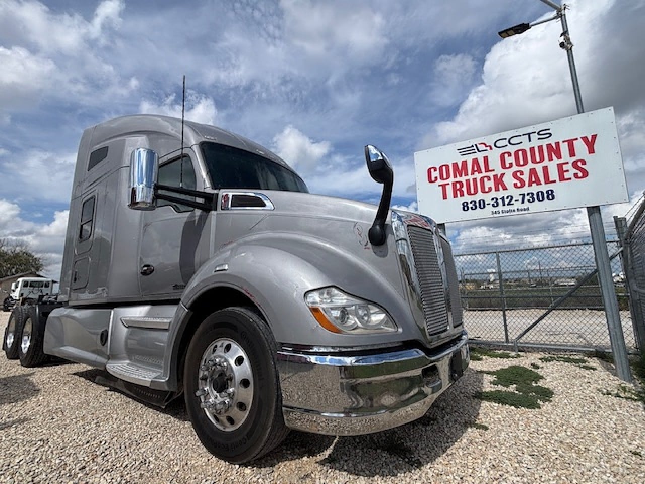 2019-kenworth-t680-sleeper #4074