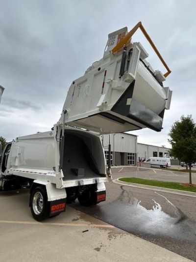 NEW 2024 FREIGHTLINER BUSINESS CLASS M2 106 PL GARBAGE TRUCK #$vid