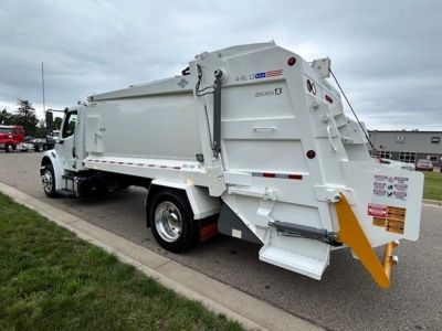 NEW 2024 FREIGHTLINER BUSINESS CLASS M2 106 PL GARBAGE TRUCK #$vid