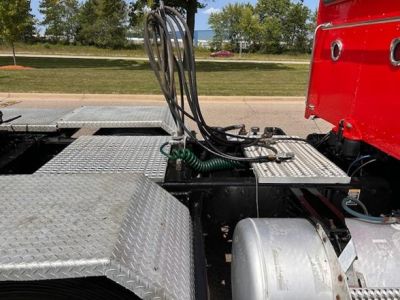 USED 2005 PETERBILT 357 DAYCAB TRUCK #$vid