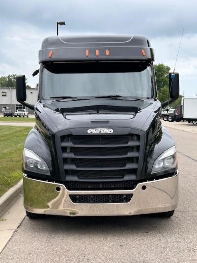 USED 2020 FREIGHTLINER CASCADIA 126 SLEEPER TRUCK #$vid