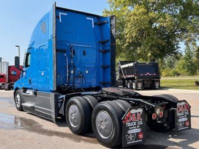 USED 2021 FREIGHTLINER CASCADIA 126 SLEEPER TRUCK #$vid