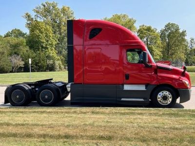 USED 2021 FREIGHTLINER CASCADIA 126 SLEEPER TRUCK #$vid