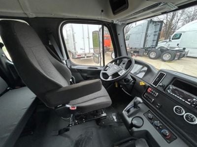 NEW 2025 FREIGHTLINER BUSINESS CLASS M2 106 PL MOVING TRUCK #$vid