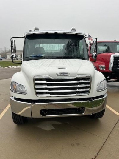 NEW 2025 FREIGHTLINER BUSINESS CLASS M2 106 PL SERVICE - UTILITY TRUCK #$vid