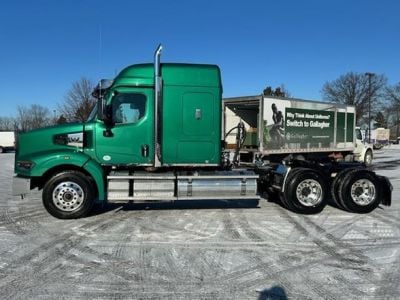 USED 2022 WESTERN STAR 49X SLEEPER TRUCK #$vid