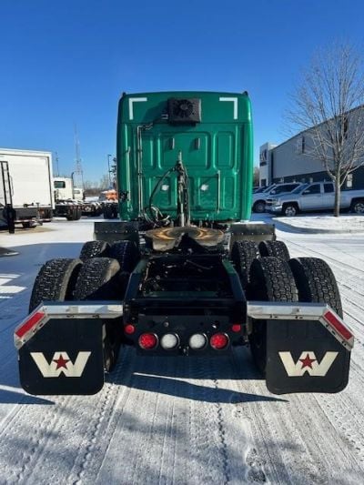 USED 2022 WESTERN STAR 49X SLEEPER TRUCK #$vid