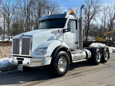 USED 2016 KENWORTH T880 DAYCAB TRUCK #$vid