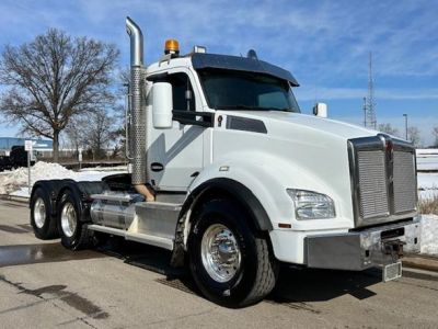 USED 2016 KENWORTH T880 DAYCAB TRUCK #$vid