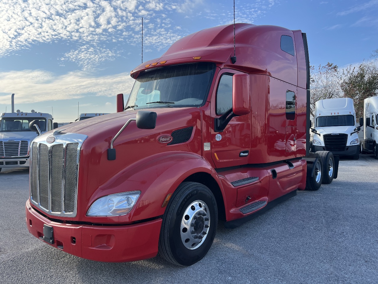 2020 PETERBILT 579 Sleeper #2572