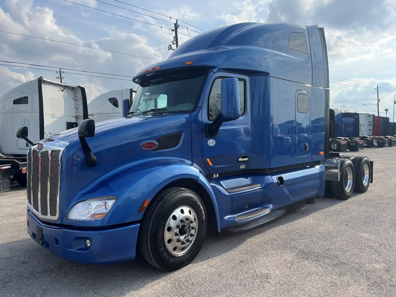2020 PETERBILT 579 Sleeper #2767